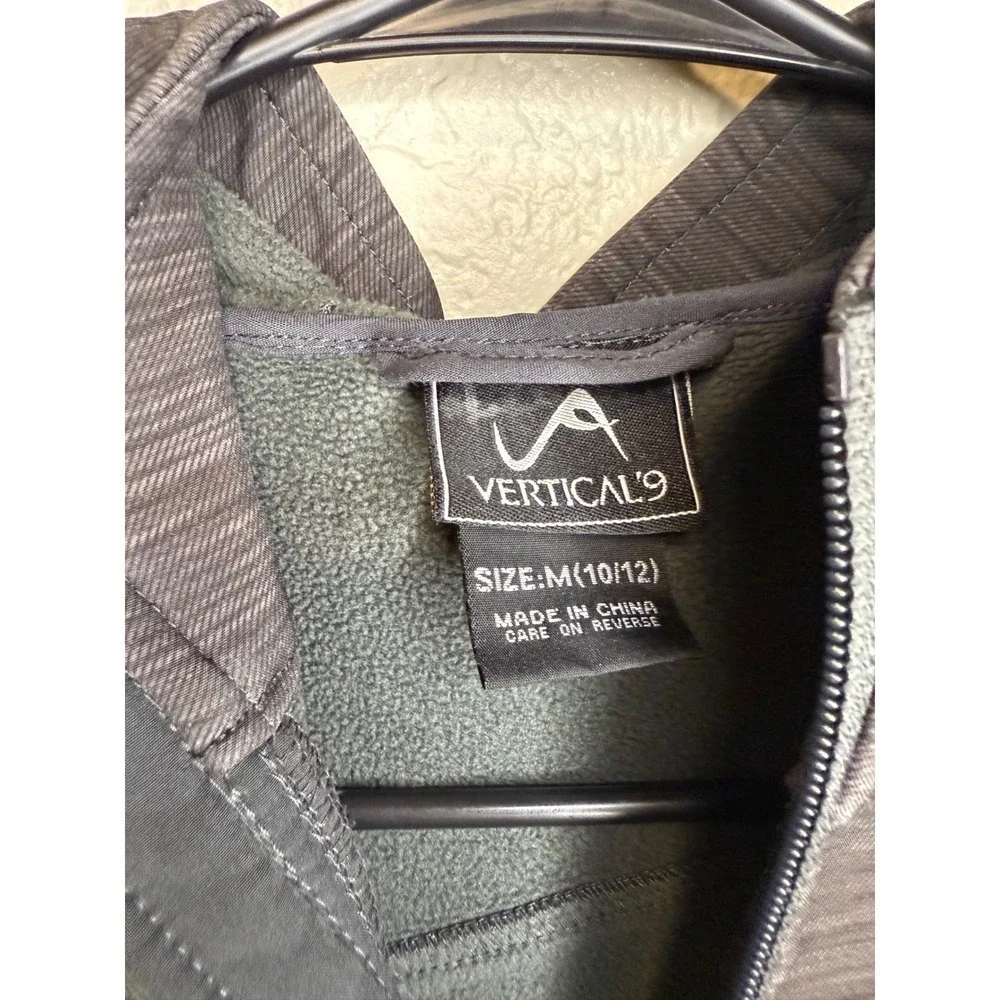 VERTICAL 9 elevate your